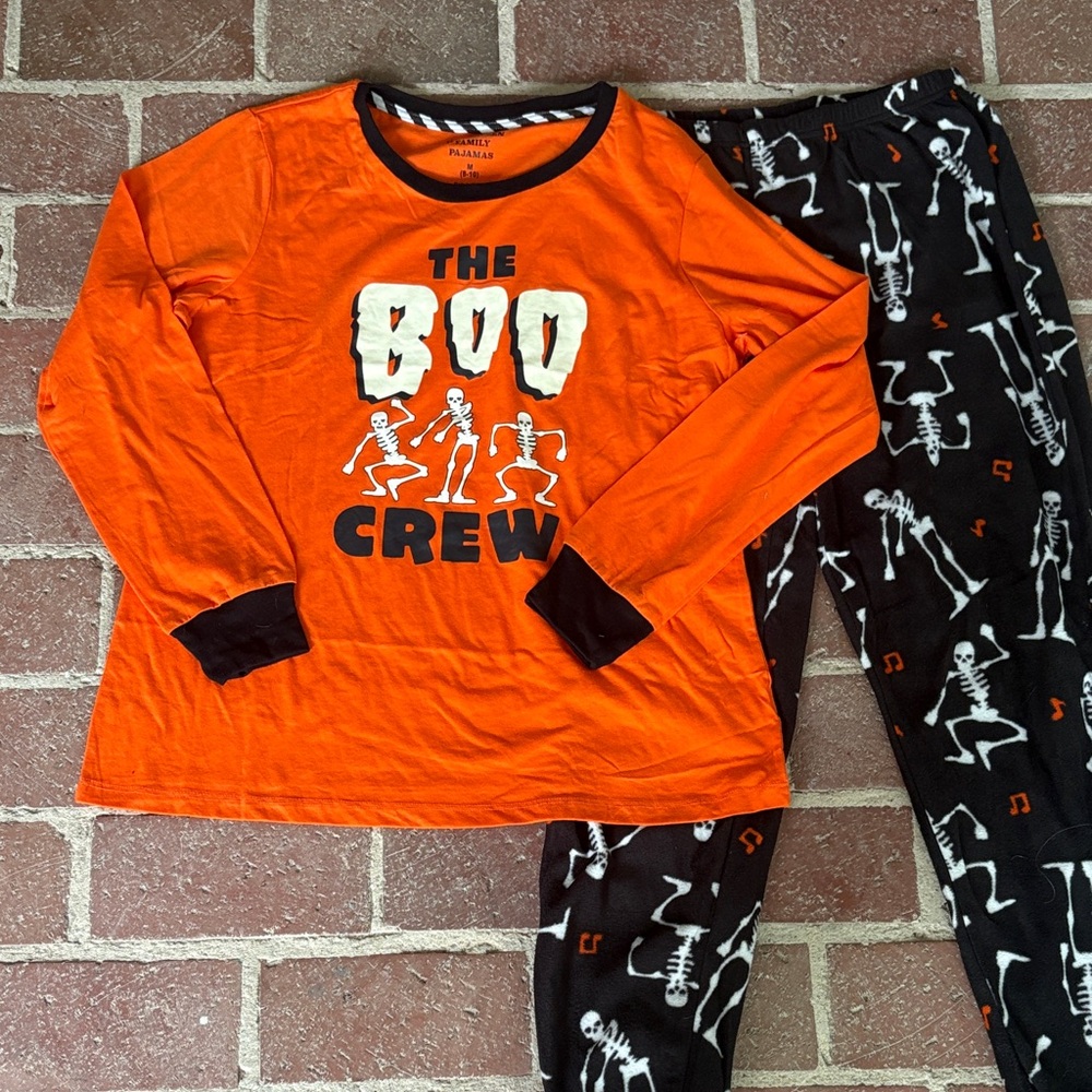 Family Pajamas NWT Halloween Orange and Black Set